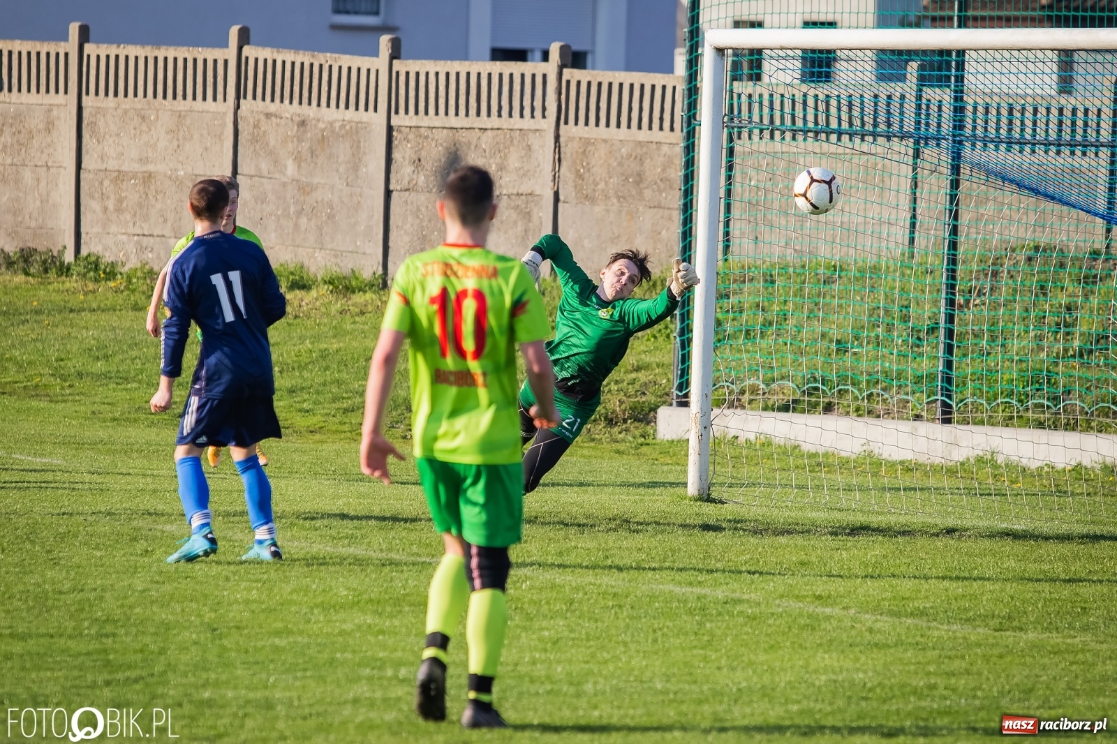 Zdjęcie w galerii na portalu naszraciborz.pl: Grać trzeba zawsze do końca! [FOTO] wiadomości z regionu