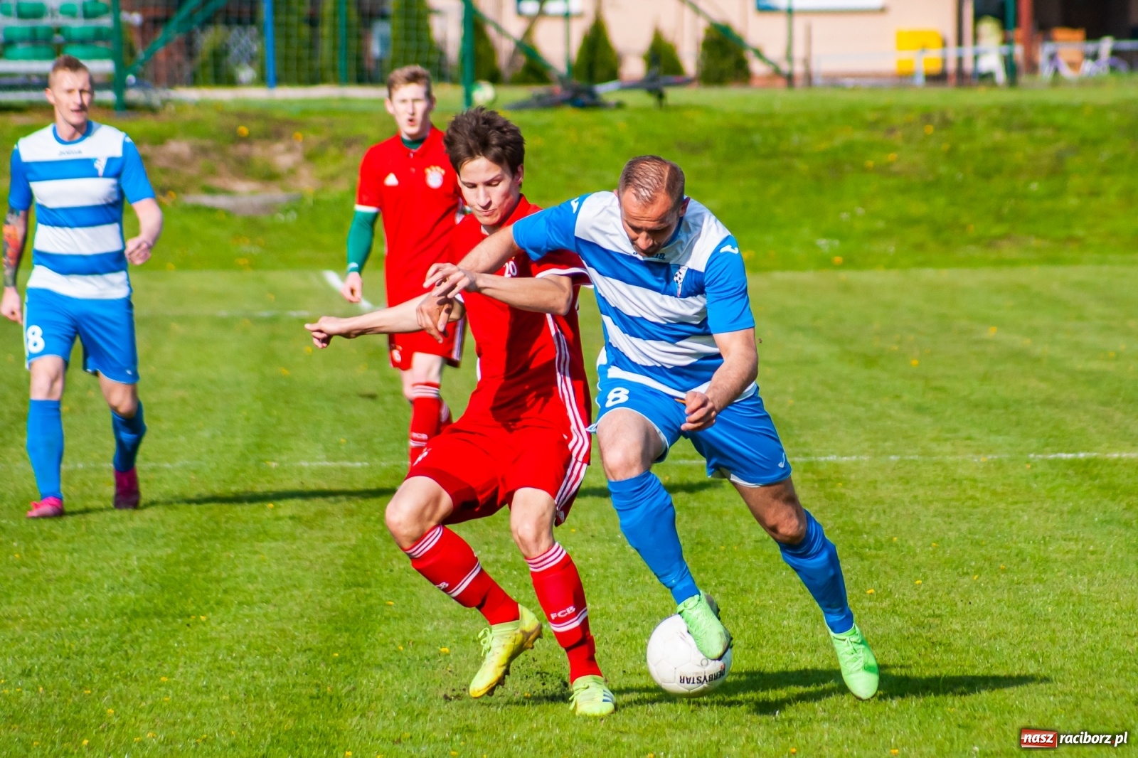 Zdjęcie w galerii na portalu naszraciborz.pl: Trafienia Buchcika i Kowalczyka, to na lidera nie styka [FOTO] wiadomości z regionu