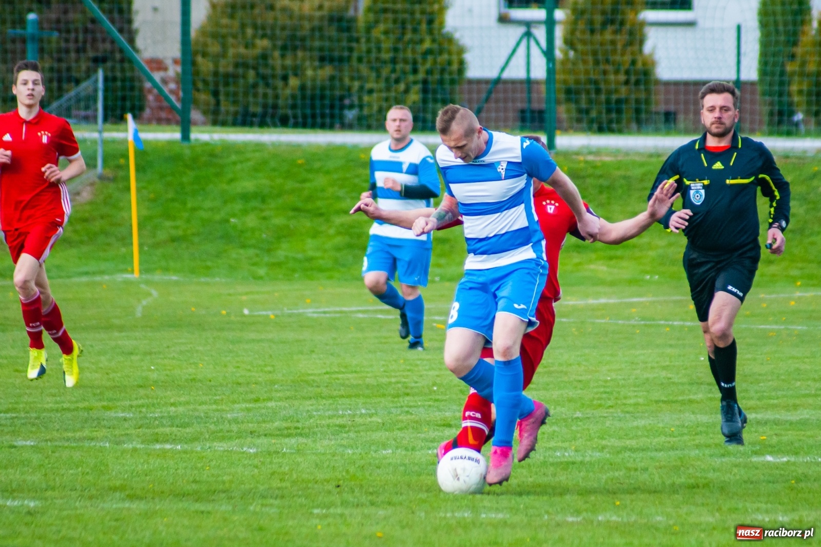Zdjęcie w galerii na portalu naszraciborz.pl: Trafienia Buchcika i Kowalczyka, to na lidera nie styka [FOTO] wiadomości z regionu