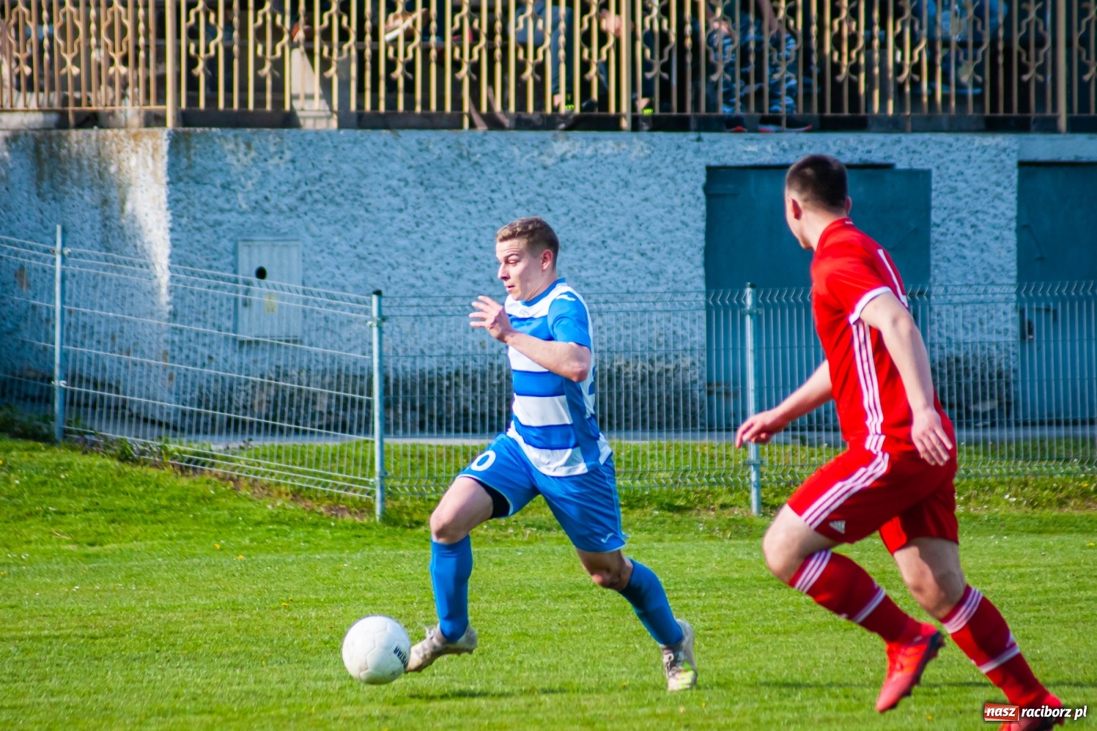 Zdjęcie w galerii na portalu naszraciborz.pl: Trafienia Buchcika i Kowalczyka, to na lidera nie styka [FOTO] wiadomości z regionu