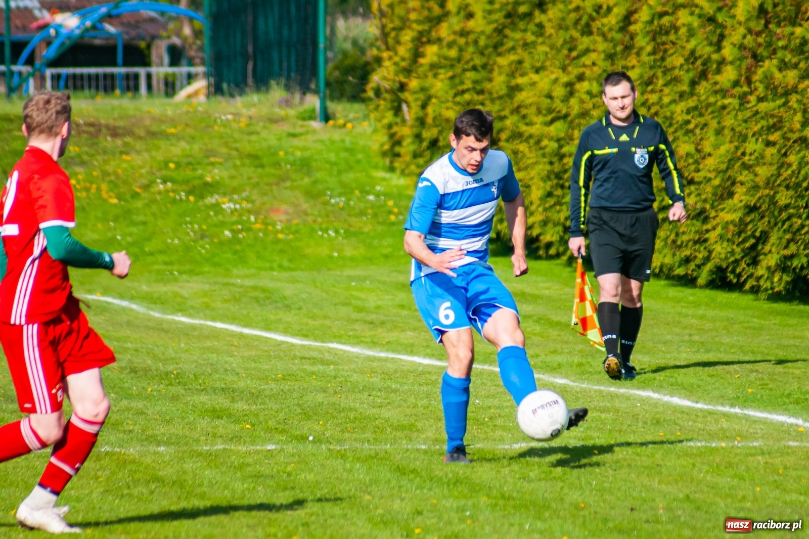 Zdjęcie w galerii na portalu naszraciborz.pl: Trafienia Buchcika i Kowalczyka, to na lidera nie styka [FOTO] wiadomości z regionu