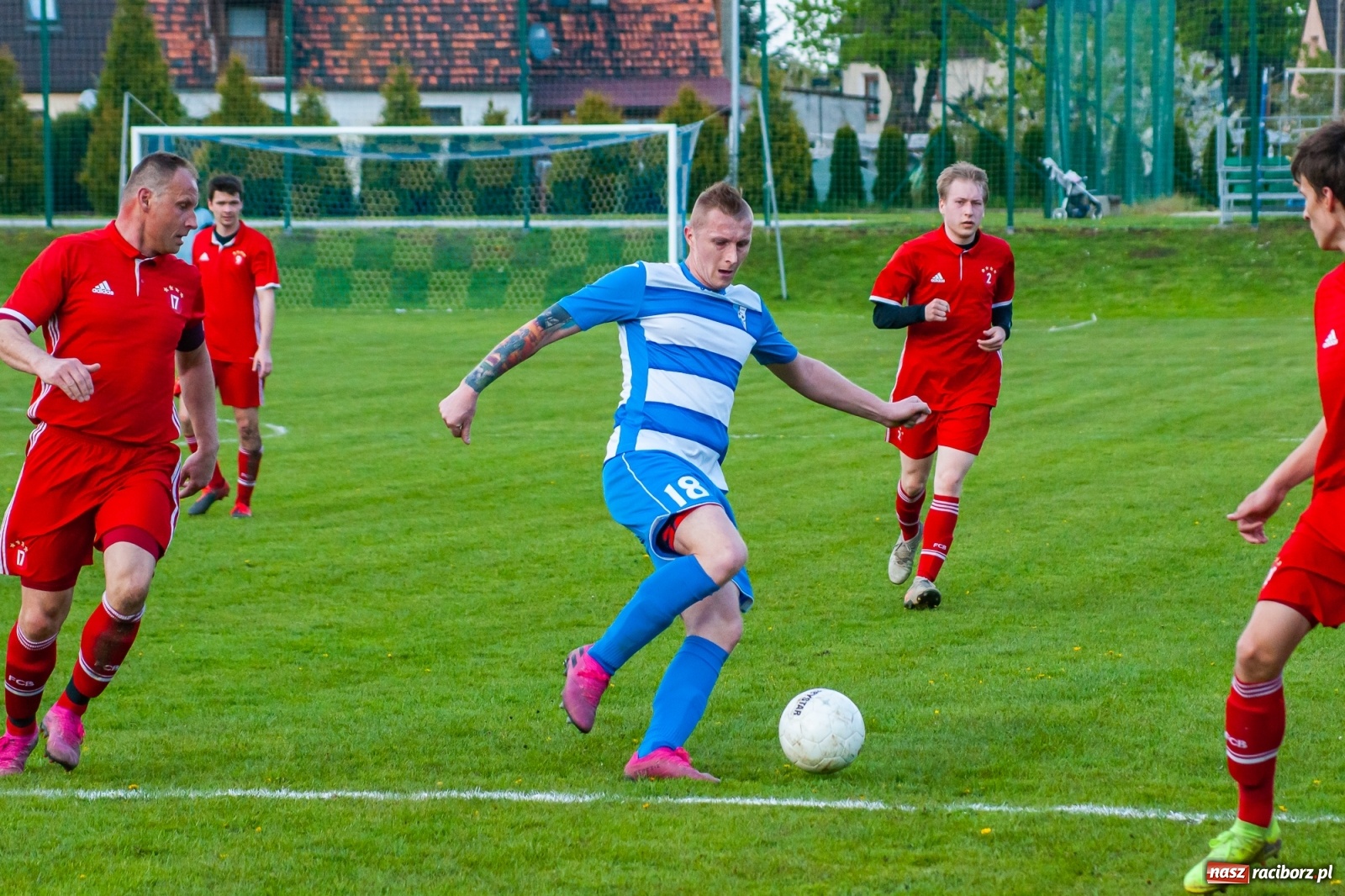 Zdjęcie w galerii na portalu naszraciborz.pl: Trafienia Buchcika i Kowalczyka, to na lidera nie styka [FOTO] wiadomości z regionu