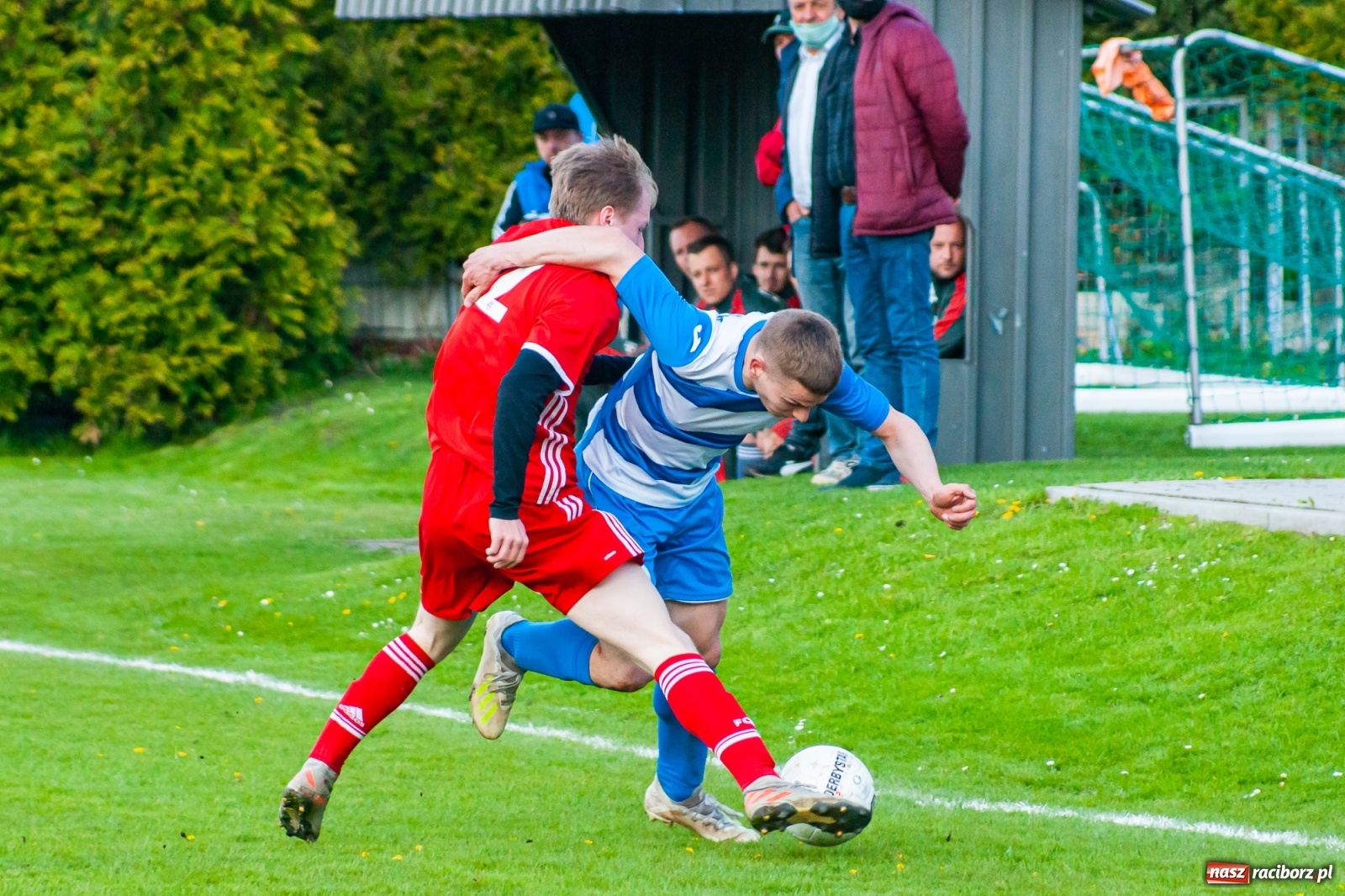 Zdjęcie w galerii na portalu naszraciborz.pl: Trafienia Buchcika i Kowalczyka, to na lidera nie styka [FOTO] wiadomości z regionu
