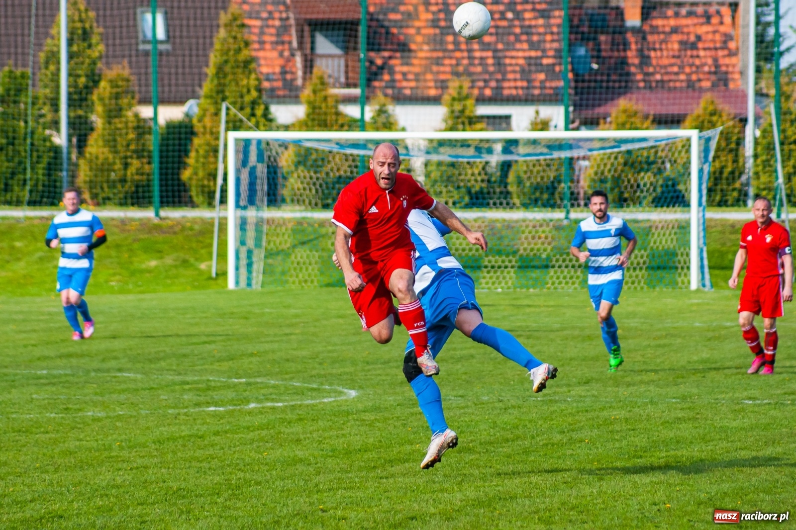 Zdjęcie w galerii na portalu naszraciborz.pl: Trafienia Buchcika i Kowalczyka, to na lidera nie styka [FOTO] wiadomości z regionu