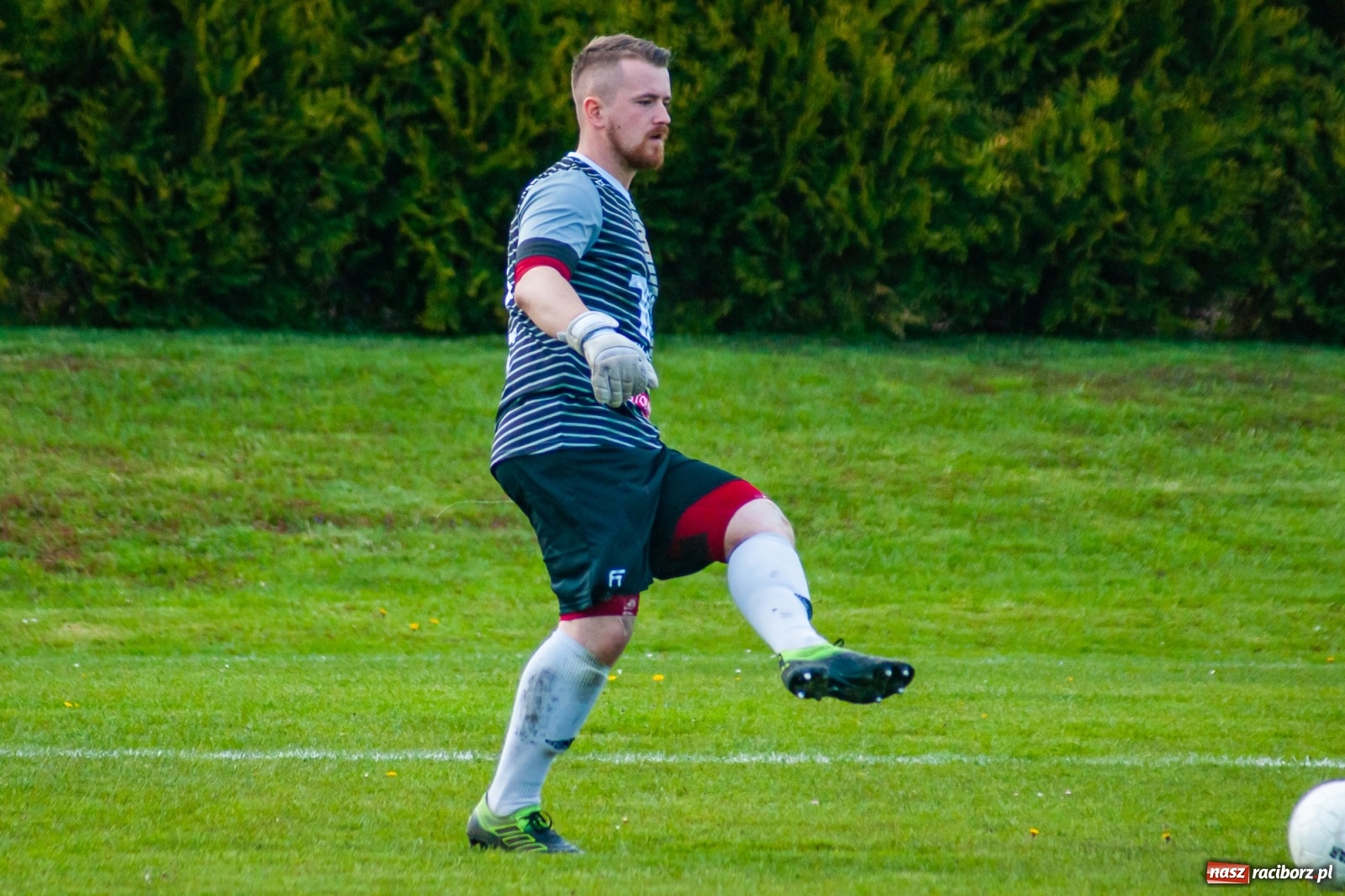 Zdjęcie w galerii na portalu naszraciborz.pl: Trafienia Buchcika i Kowalczyka, to na lidera nie styka [FOTO] wiadomości z regionu