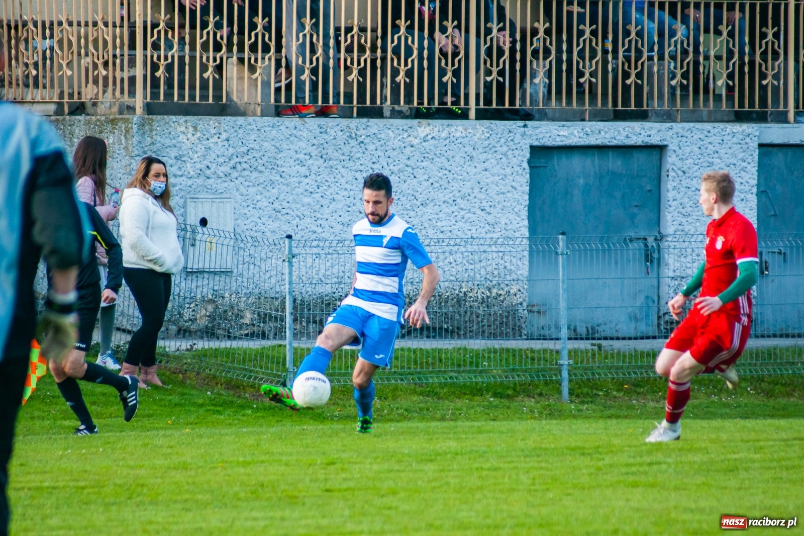 Zdjęcie w galerii na portalu naszraciborz.pl: Trafienia Buchcika i Kowalczyka, to na lidera nie styka [FOTO] wiadomości z regionu
