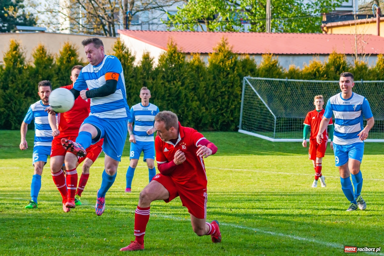 Zdjęcie w galerii na portalu naszraciborz.pl: Trafienia Buchcika i Kowalczyka, to na lidera nie styka [FOTO] wiadomości z regionu