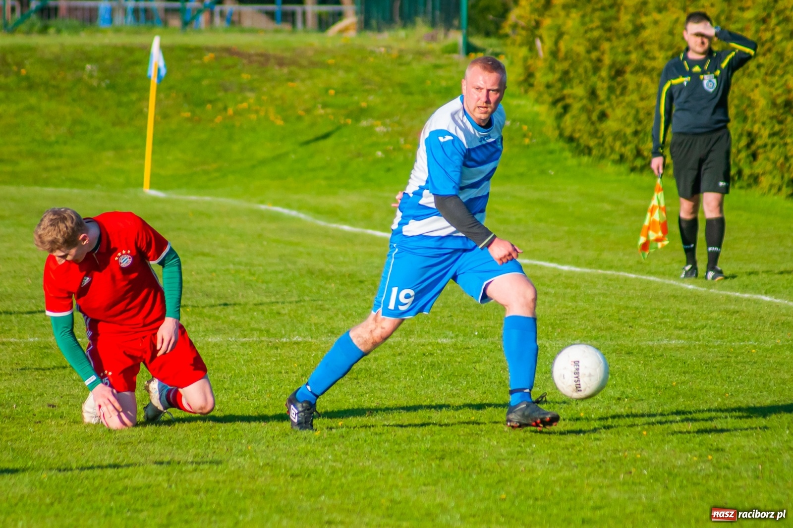 Zdjęcie w galerii na portalu naszraciborz.pl: Trafienia Buchcika i Kowalczyka, to na lidera nie styka [FOTO] wiadomości z regionu
