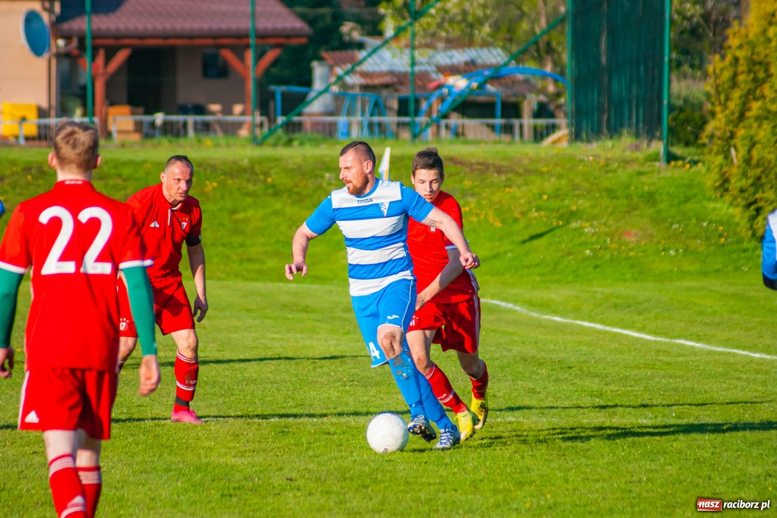 Zdjęcie w galerii na portalu naszraciborz.pl: Trafienia Buchcika i Kowalczyka, to na lidera nie styka [FOTO] wiadomości z regionu