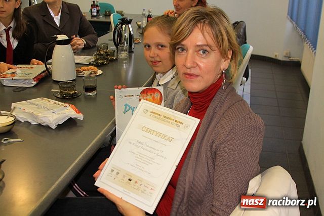 Zdjęcie w galerii na portalu naszraciborz.pl: Uczniowie zachowują trzeźwy umysł wiadomości z regionu