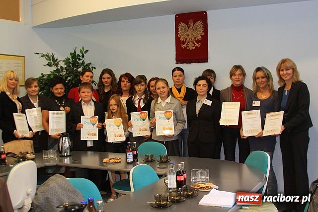 Zdjęcie w galerii na portalu naszraciborz.pl: Uczniowie zachowują trzeźwy umysł wiadomości z regionu