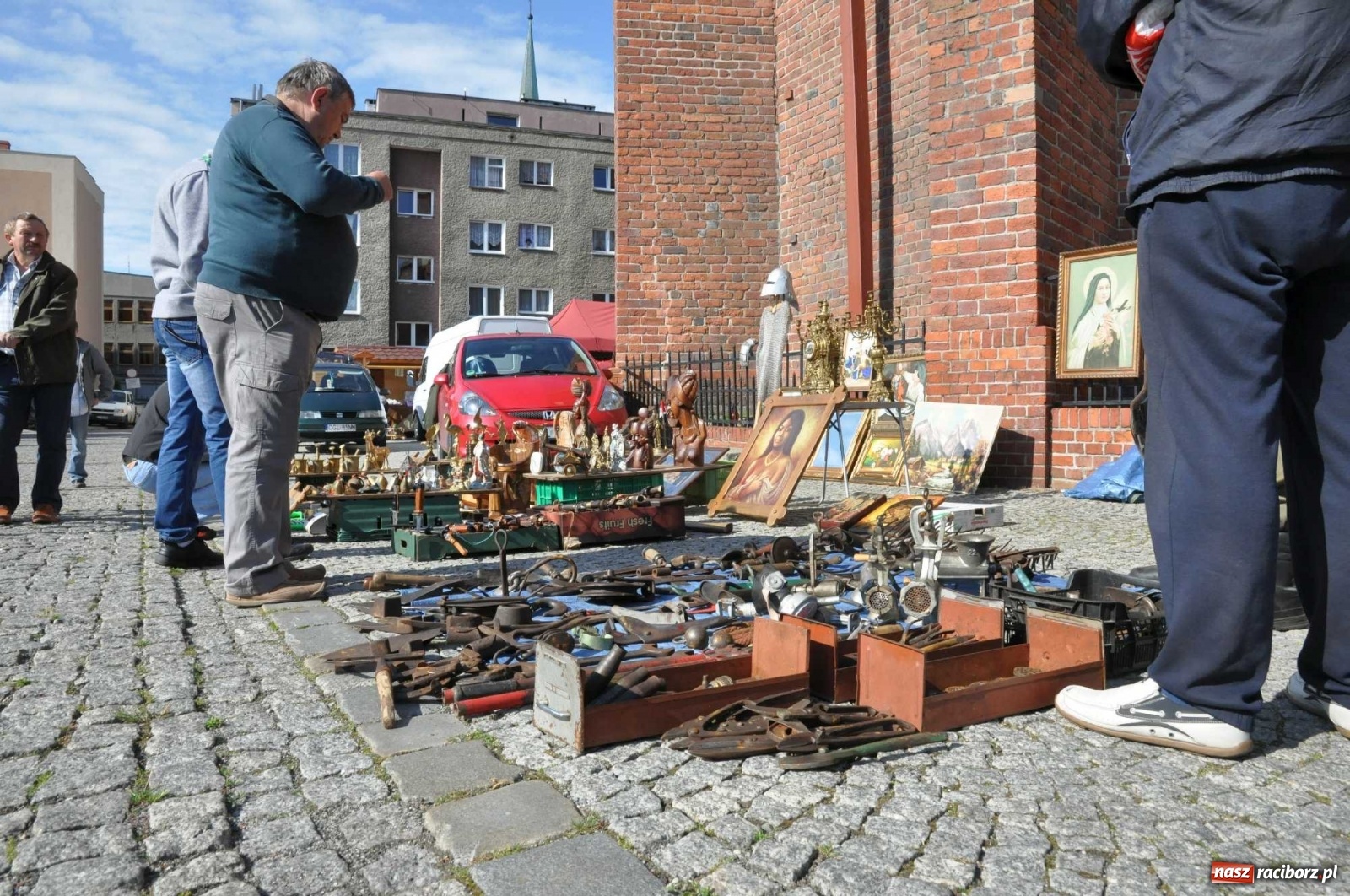 Zdjęcie w galerii na portalu naszraciborz.pl: W Raciborzu przydałby się targ staroci. Jest kilka propozycji lokalizacji wiadomości z regionu