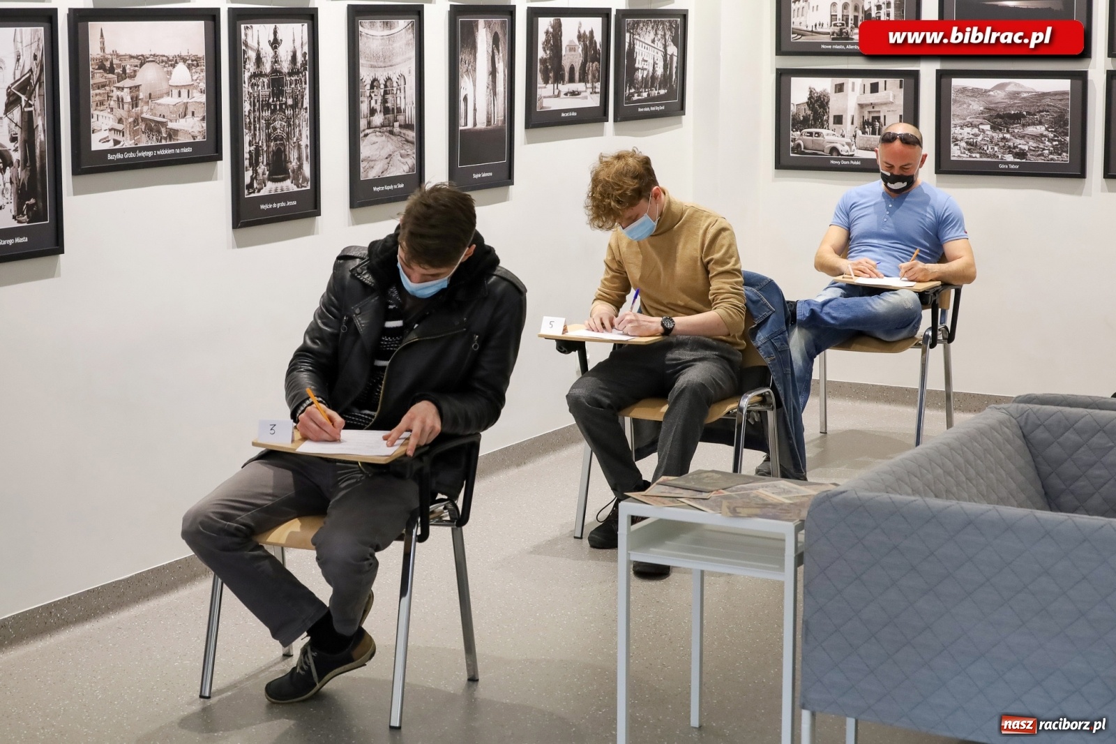 Zdjęcie w galerii na portalu naszraciborz.pl: Konkurs o Wiedźminie na rozpoczęcie Tygodnia Bibliotek wiadomości z regionu