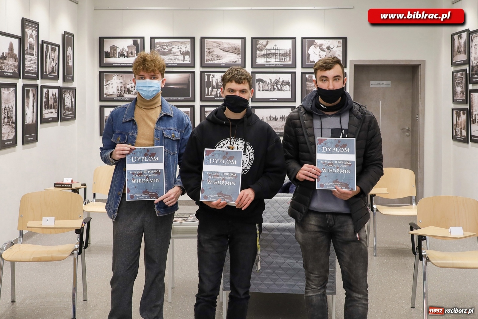 Zdjęcie w galerii na portalu naszraciborz.pl: Konkurs o Wiedźminie na rozpoczęcie Tygodnia Bibliotek wiadomości z regionu