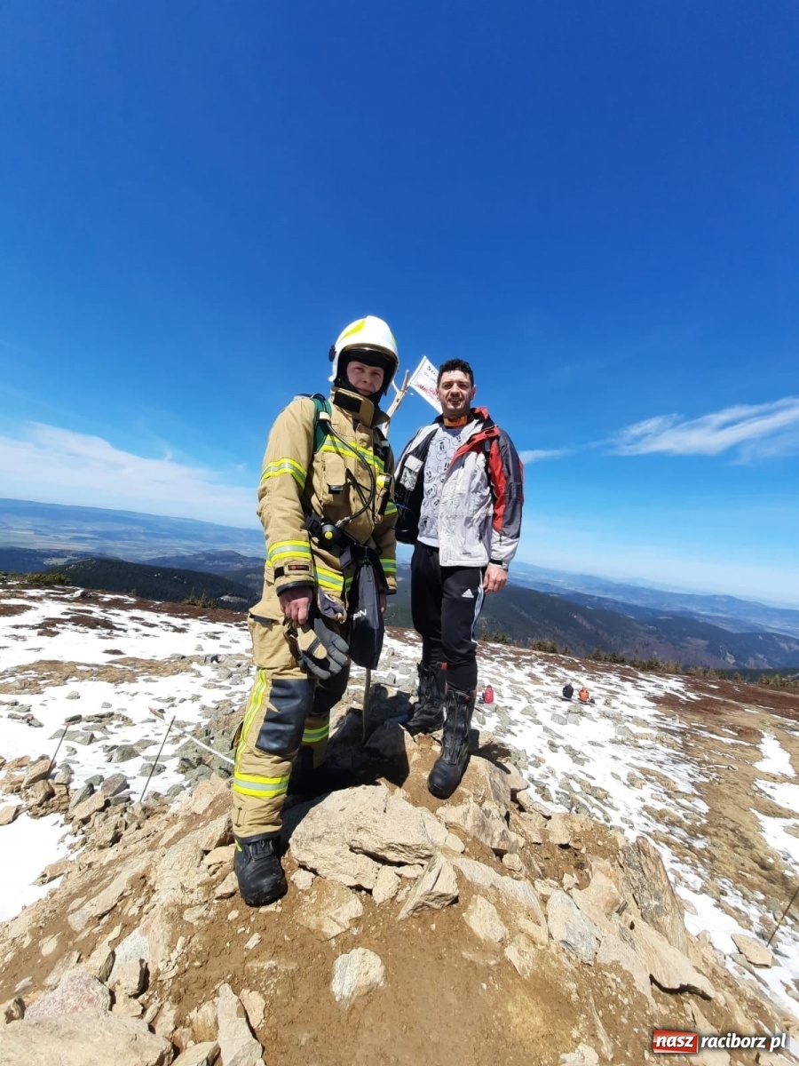 Zdjęcie w galerii na portalu naszraciborz.pl: Druhowie z Samborowic i Roszkowa zdobyli Śnieżnik [FOTO] wiadomości z regionu