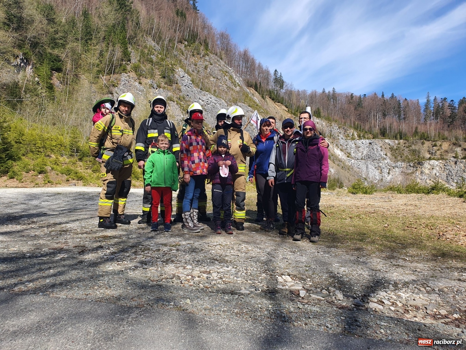 Zdjęcie w galerii na portalu naszraciborz.pl: Druhowie z Samborowic i Roszkowa zdobyli Śnieżnik [FOTO] wiadomości z regionu