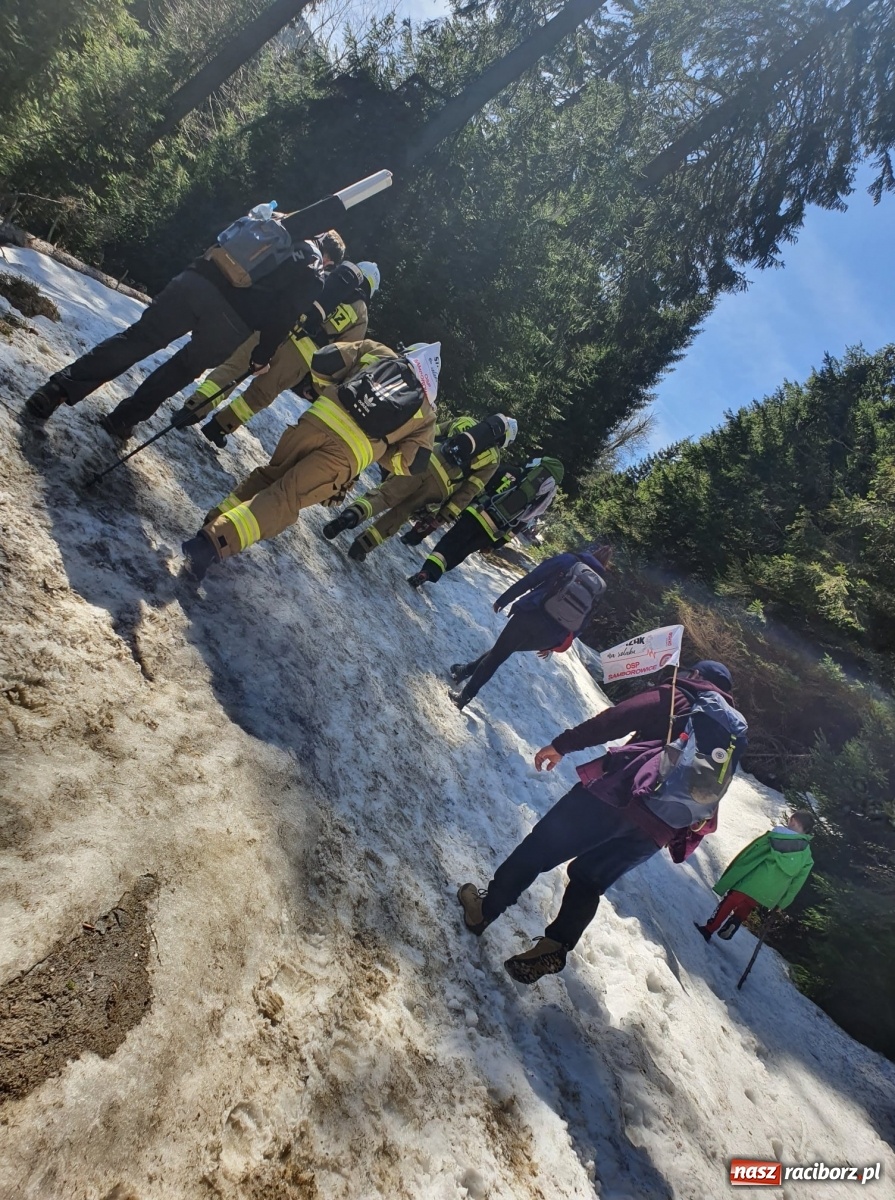 Zdjęcie w galerii na portalu naszraciborz.pl: Druhowie z Samborowic i Roszkowa zdobyli Śnieżnik [FOTO] wiadomości z regionu