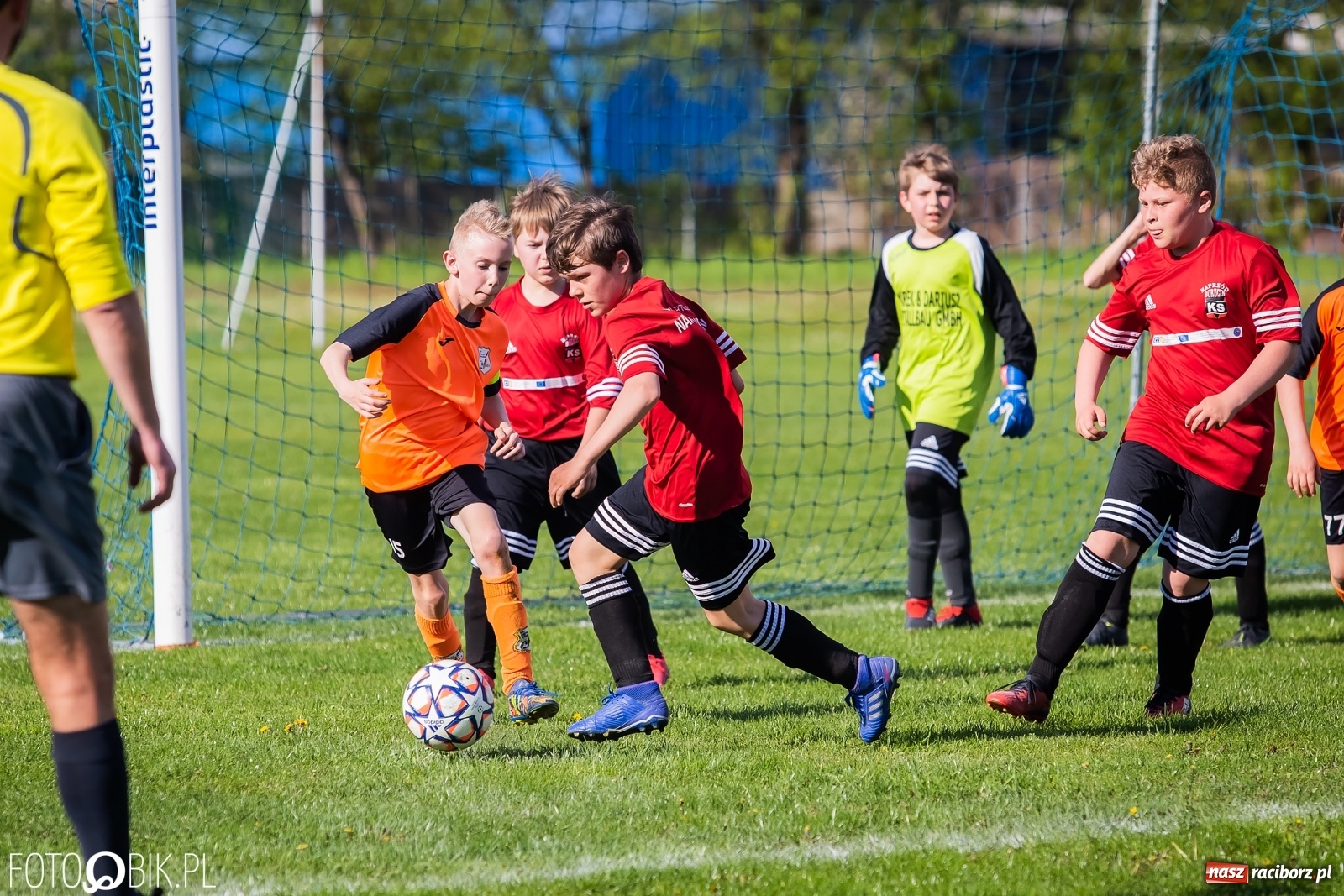 Zdjęcie w galerii na portalu naszraciborz.pl: Młodzi piłkarze Rafako na czele [FOTO] wiadomości z regionu