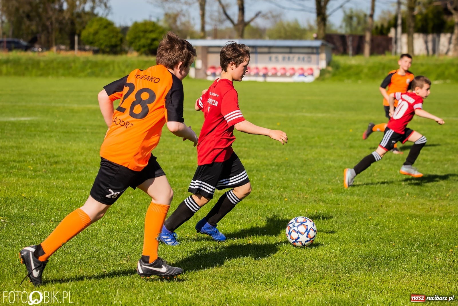 Zdjęcie w galerii na portalu naszraciborz.pl: Młodzi piłkarze Rafako na czele [FOTO] wiadomości z regionu