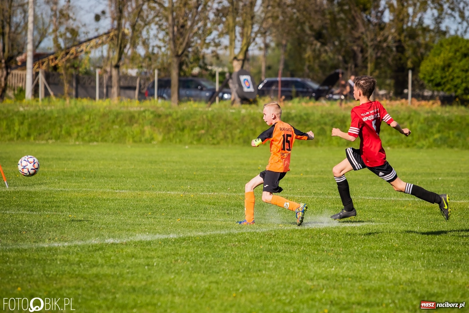 Zdjęcie w galerii na portalu naszraciborz.pl: Młodzi piłkarze Rafako na czele [FOTO] wiadomości z regionu