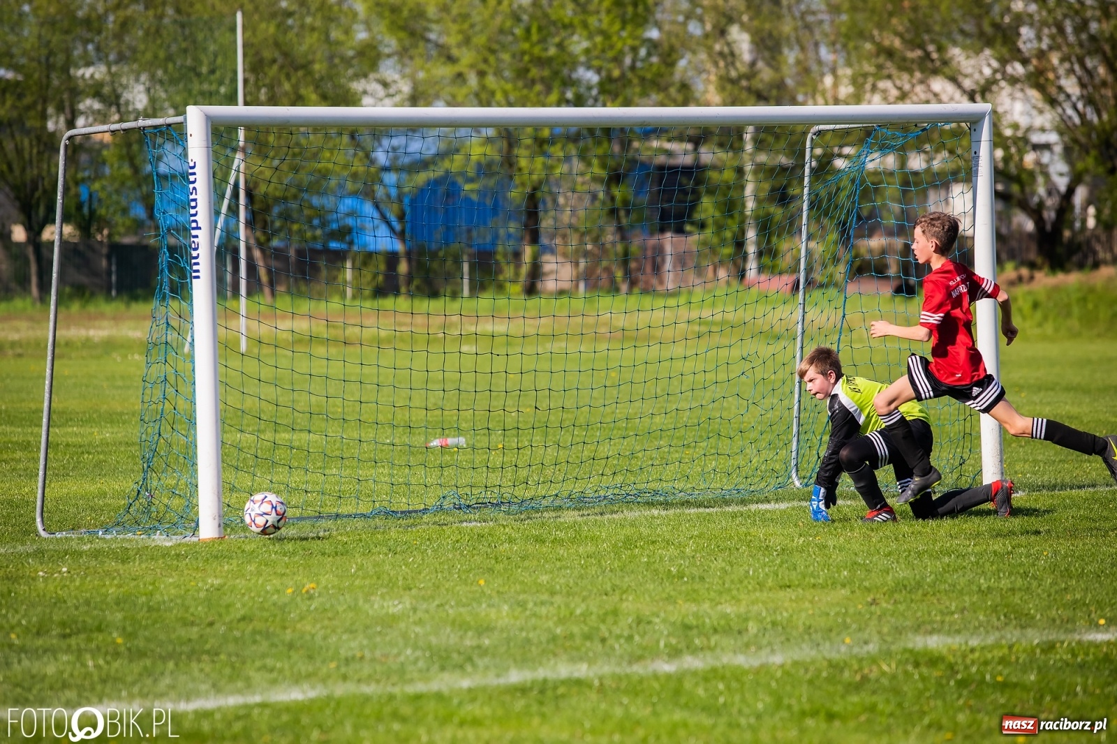 Zdjęcie w galerii na portalu naszraciborz.pl: Młodzi piłkarze Rafako na czele [FOTO] wiadomości z regionu