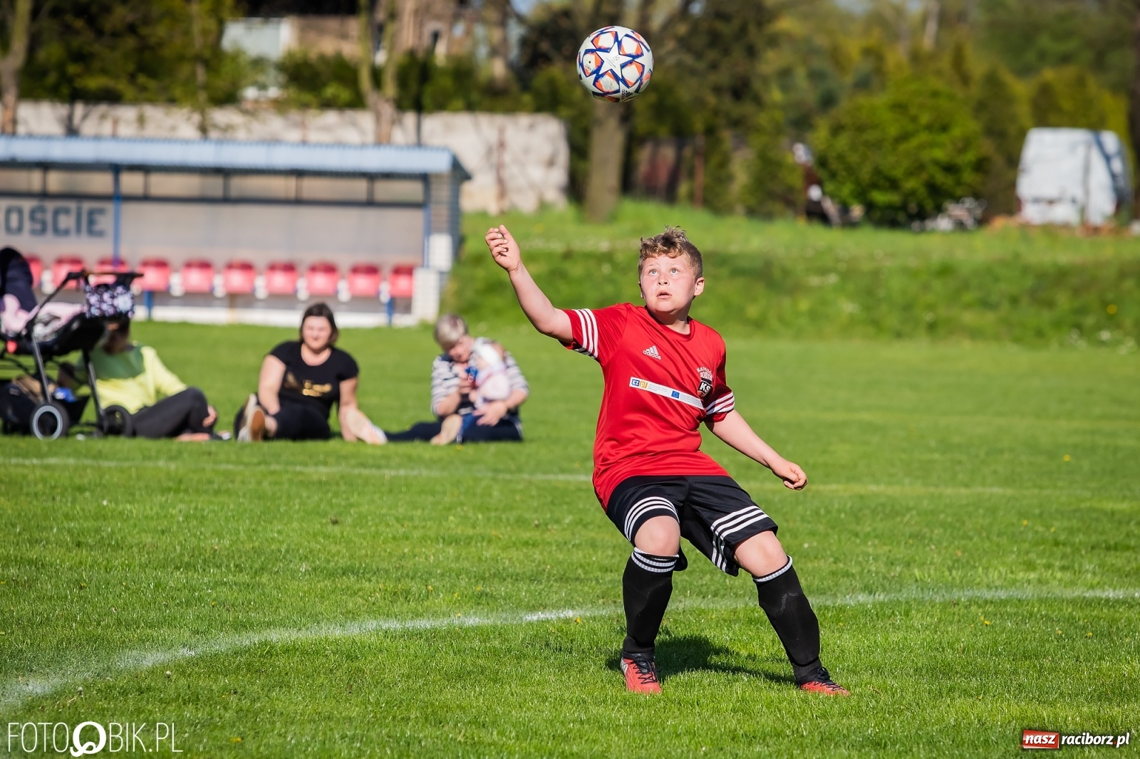 Zdjęcie w galerii na portalu naszraciborz.pl: Młodzi piłkarze Rafako na czele [FOTO] wiadomości z regionu