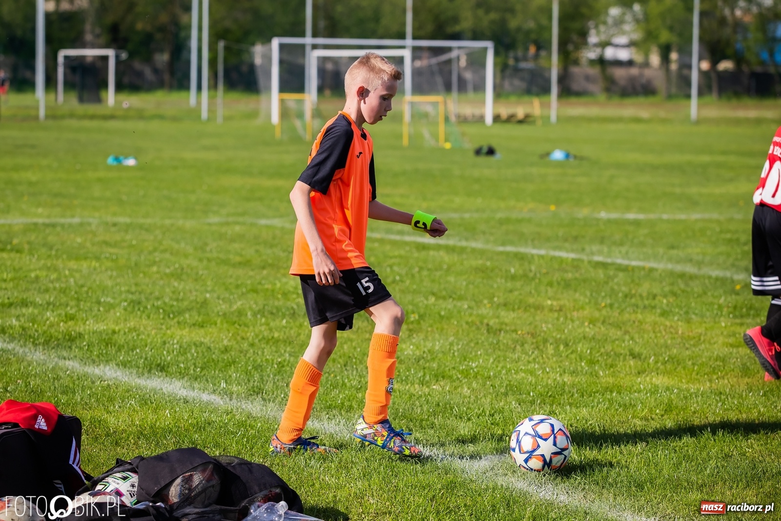 Zdjęcie w galerii na portalu naszraciborz.pl: Młodzi piłkarze Rafako na czele [FOTO] wiadomości z regionu