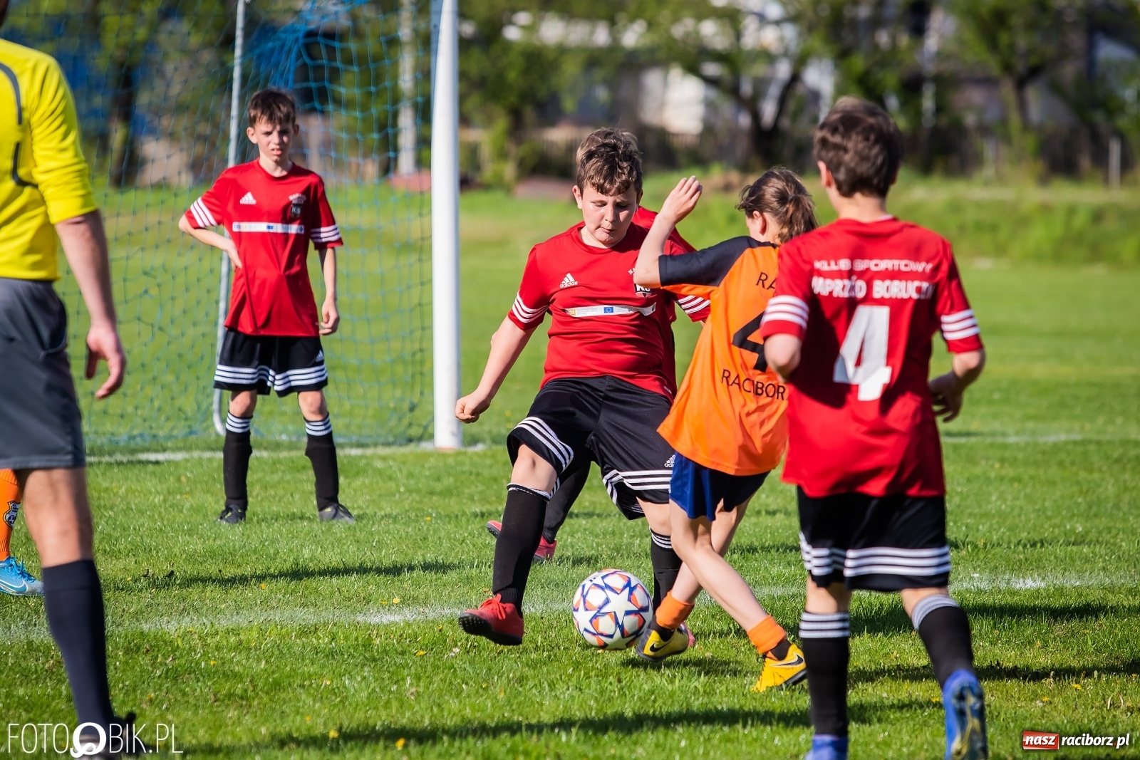 Zdjęcie w galerii na portalu naszraciborz.pl: Młodzi piłkarze Rafako na czele [FOTO] wiadomości z regionu