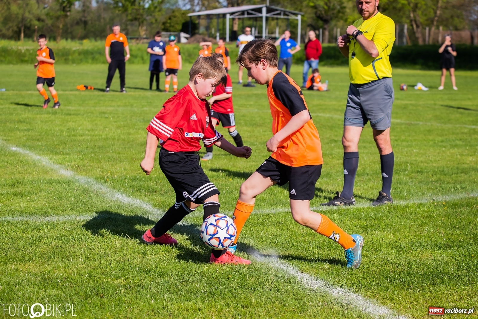 Zdjęcie w galerii na portalu naszraciborz.pl: Młodzi piłkarze Rafako na czele [FOTO] wiadomości z regionu
