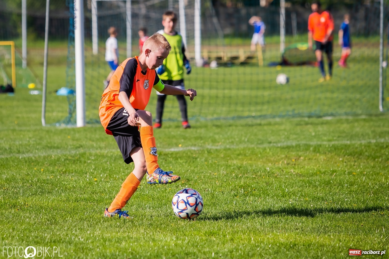 Zdjęcie w galerii na portalu naszraciborz.pl: Młodzi piłkarze Rafako na czele [FOTO] wiadomości z regionu