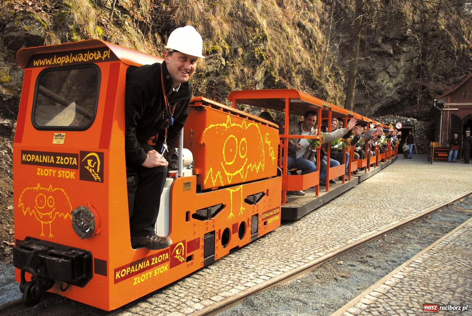 Zdjęcie w galerii na portalu naszraciborz.pl: ORINOKO wraca na szlaki! Już w sobotę Ślęża i Wrocław. A co potem? Zobacz! wiadomości z regionu