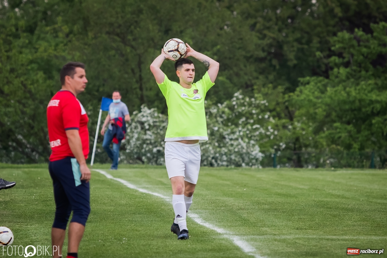 Zdjęcie w galerii na portalu naszraciborz.pl: Trzy do zera, wicelider żegna outsidera [FOTO] wiadomości z regionu