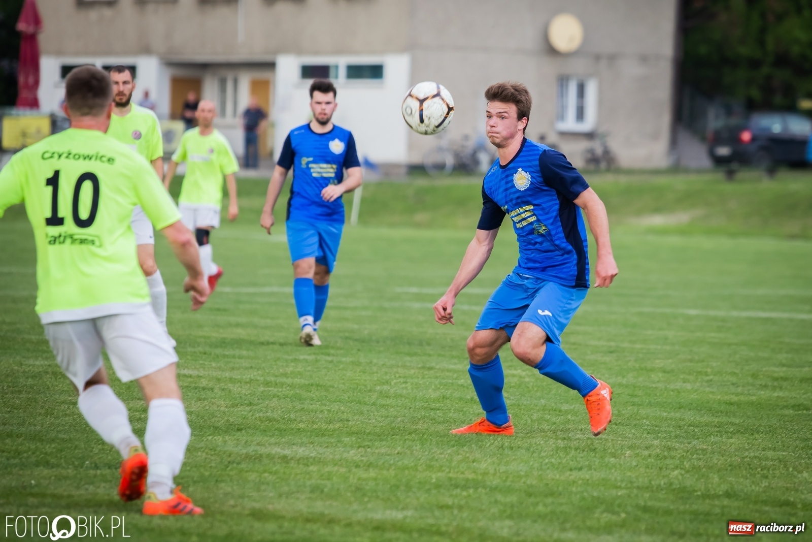 Zdjęcie w galerii na portalu naszraciborz.pl: Trzy do zera, wicelider żegna outsidera [FOTO] wiadomości z regionu