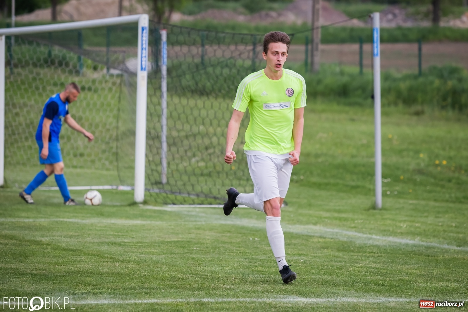 Zdjęcie w galerii na portalu naszraciborz.pl: Trzy do zera, wicelider żegna outsidera [FOTO] wiadomości z regionu