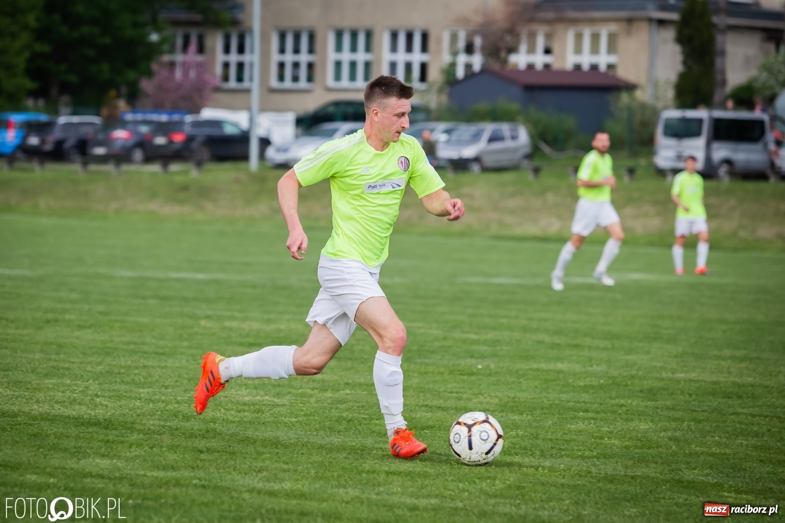 Zdjęcie w galerii na portalu naszraciborz.pl: Trzy do zera, wicelider żegna outsidera [FOTO] wiadomości z regionu