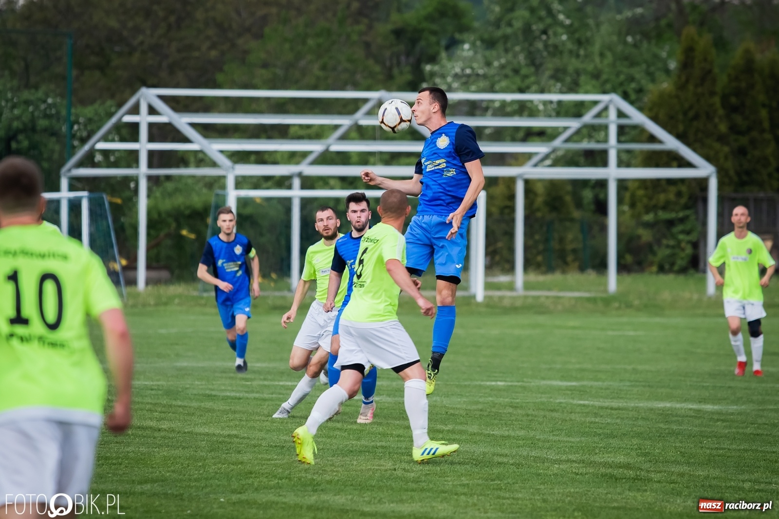 Zdjęcie w galerii na portalu naszraciborz.pl: Trzy do zera, wicelider żegna outsidera [FOTO] wiadomości z regionu