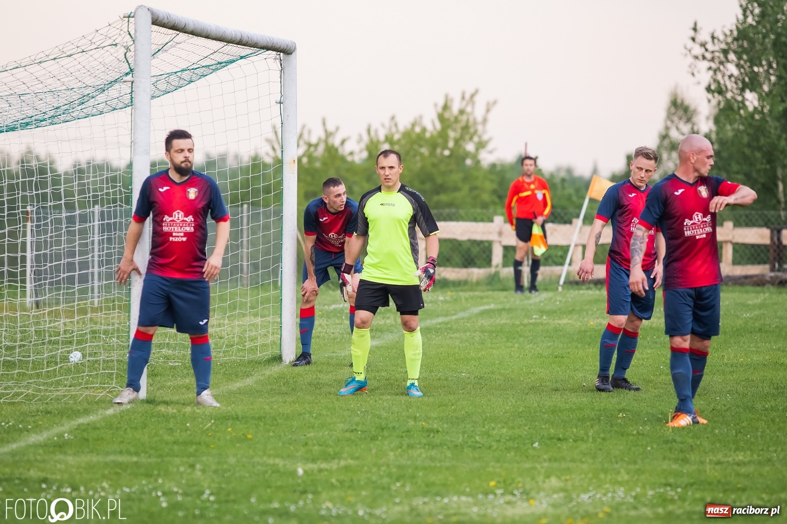 Zdjęcie w galerii na portalu naszraciborz.pl: Choć bardzo się starali, goli nie strzelali [FOTO] wiadomości z regionu