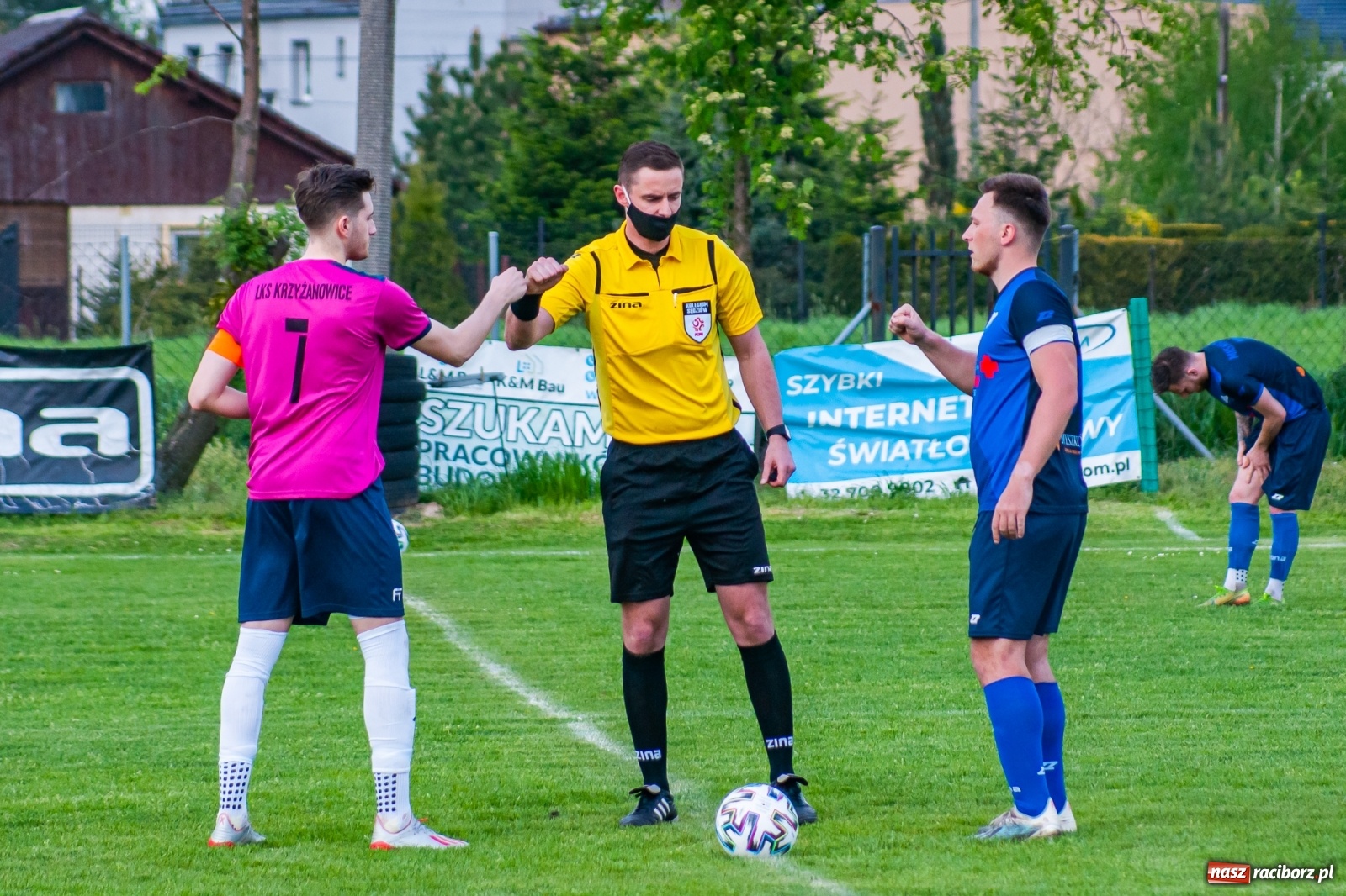 Zdjęcie w galerii na portalu naszraciborz.pl: Czwartoligowiec okazał się za mocny. Krzyżanowice za burtą Pucharu Polski [FOTO] wiadomości z regionu