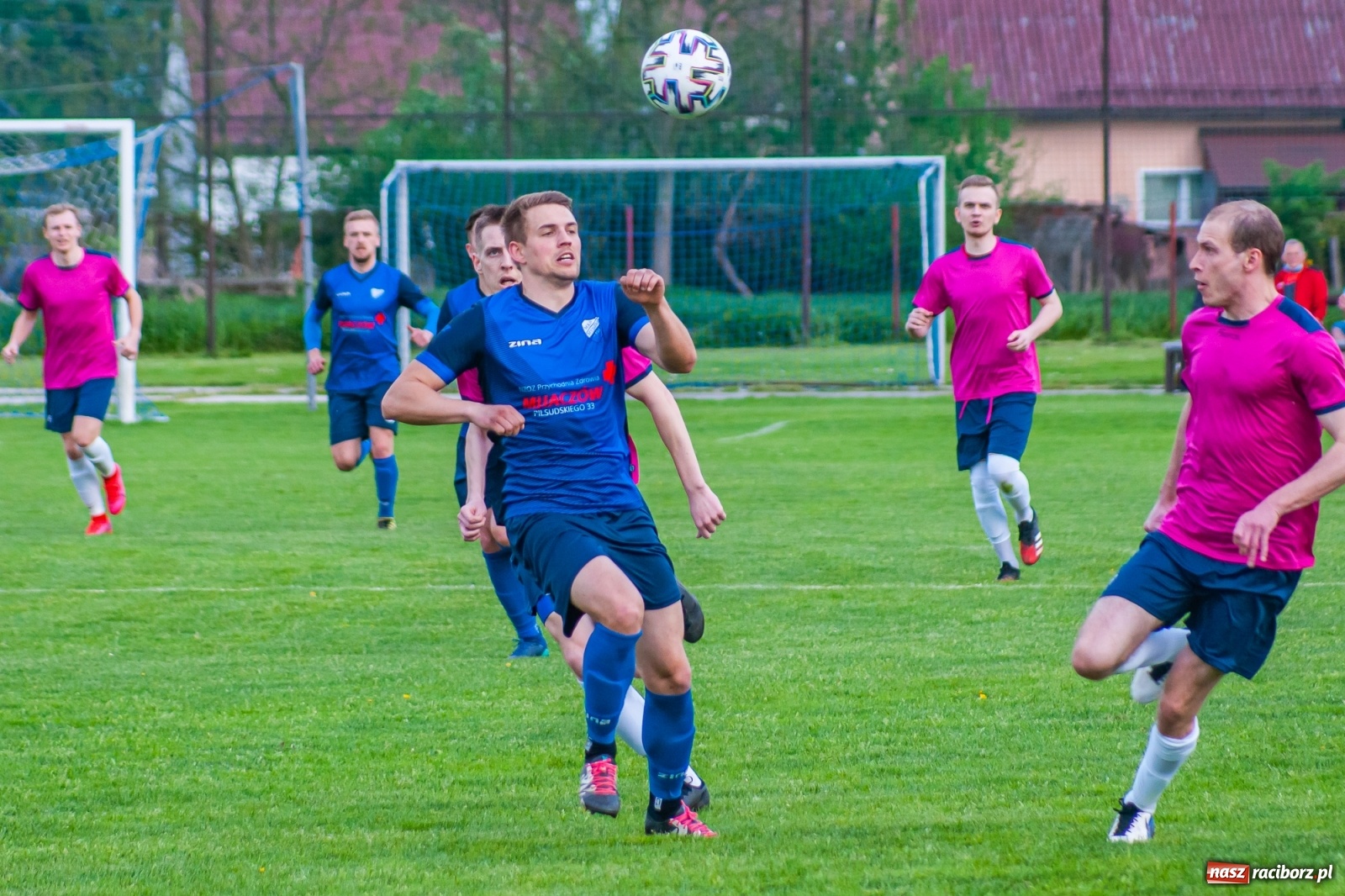 Zdjęcie w galerii na portalu naszraciborz.pl: Czwartoligowiec okazał się za mocny. Krzyżanowice za burtą Pucharu Polski [FOTO] wiadomości z regionu