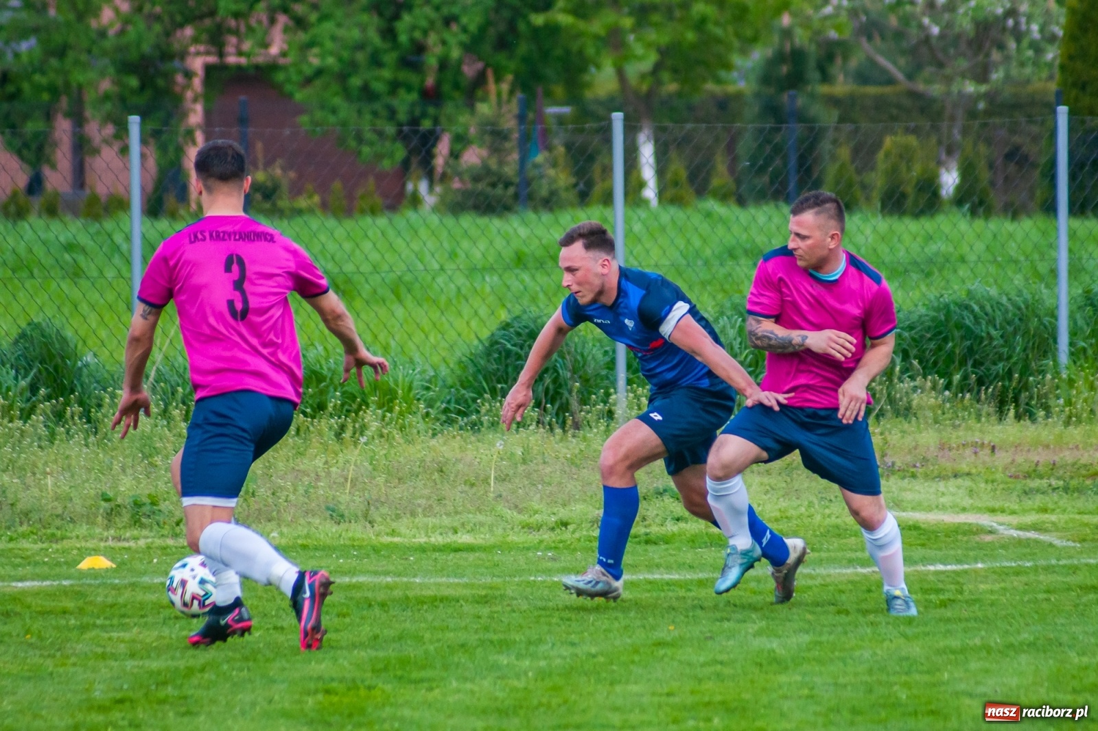 Zdjęcie w galerii na portalu naszraciborz.pl: Czwartoligowiec okazał się za mocny. Krzyżanowice za burtą Pucharu Polski [FOTO] wiadomości z regionu