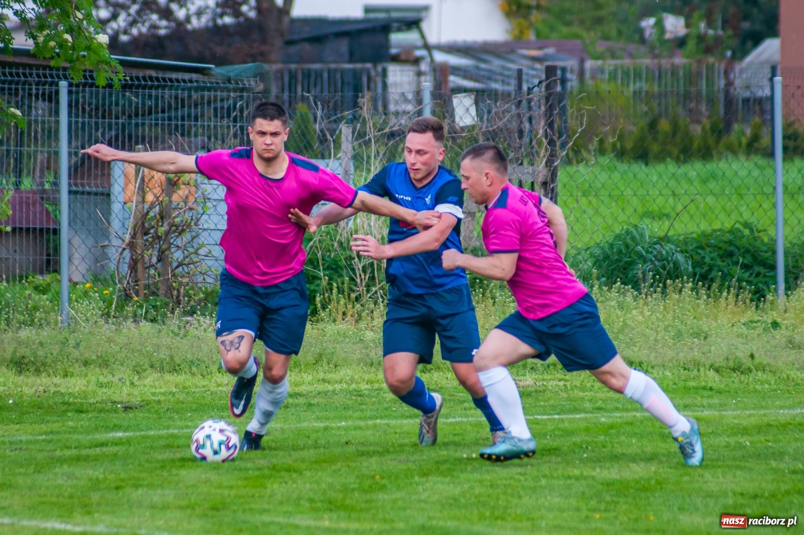 Zdjęcie w galerii na portalu naszraciborz.pl: Czwartoligowiec okazał się za mocny. Krzyżanowice za burtą Pucharu Polski [FOTO] wiadomości z regionu