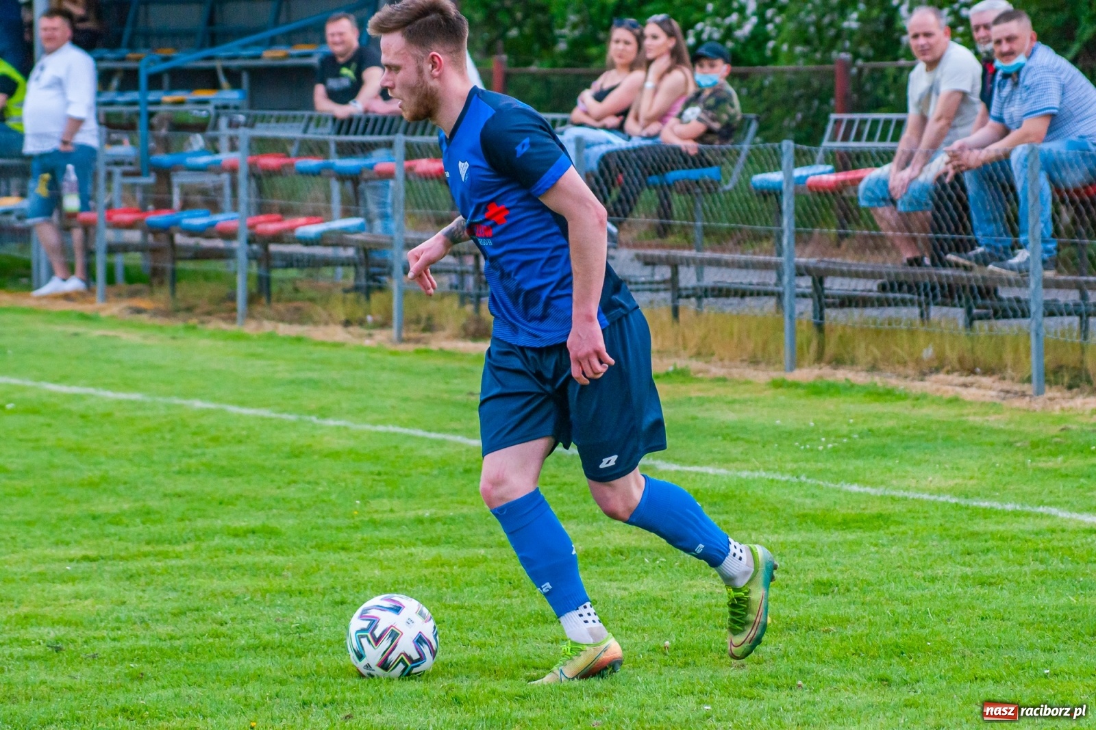 Zdjęcie w galerii na portalu naszraciborz.pl: Czwartoligowiec okazał się za mocny. Krzyżanowice za burtą Pucharu Polski [FOTO] wiadomości z regionu