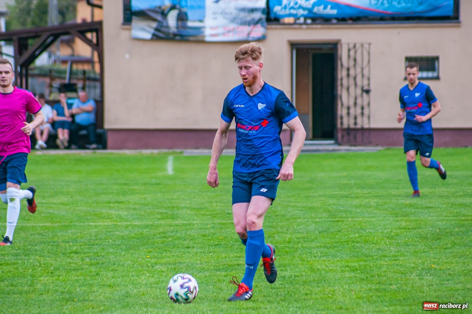 Zdjęcie w galerii na portalu naszraciborz.pl: Czwartoligowiec okazał się za mocny. Krzyżanowice za burtą Pucharu Polski [FOTO] wiadomości z regionu