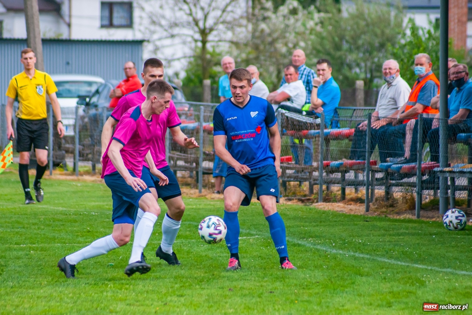 Zdjęcie w galerii na portalu naszraciborz.pl: Czwartoligowiec okazał się za mocny. Krzyżanowice za burtą Pucharu Polski [FOTO] wiadomości z regionu