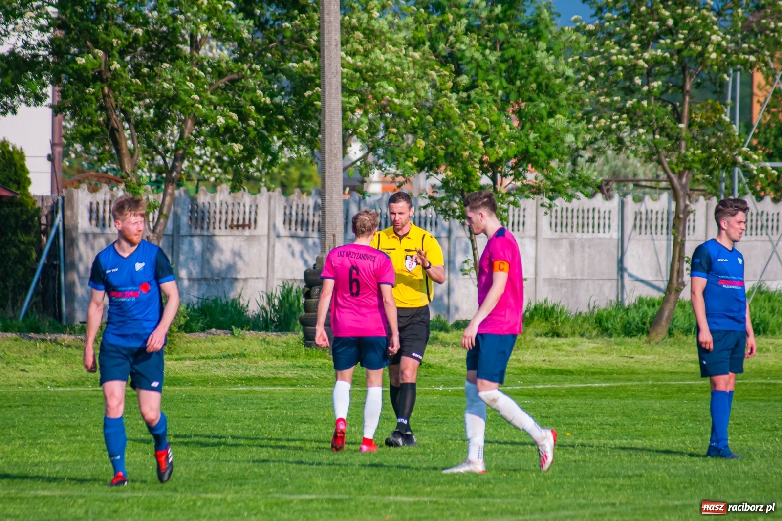 Zdjęcie w galerii na portalu naszraciborz.pl: Czwartoligowiec okazał się za mocny. Krzyżanowice za burtą Pucharu Polski [FOTO] wiadomości z regionu
