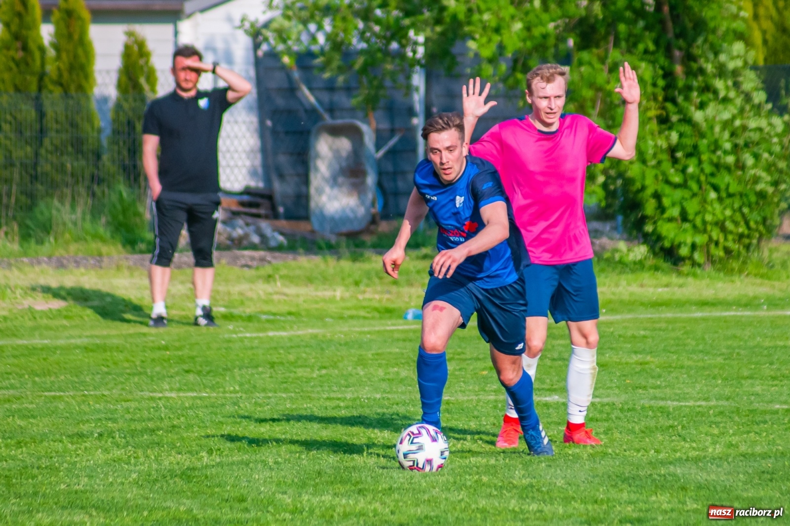 Zdjęcie w galerii na portalu naszraciborz.pl: Czwartoligowiec okazał się za mocny. Krzyżanowice za burtą Pucharu Polski [FOTO] wiadomości z regionu