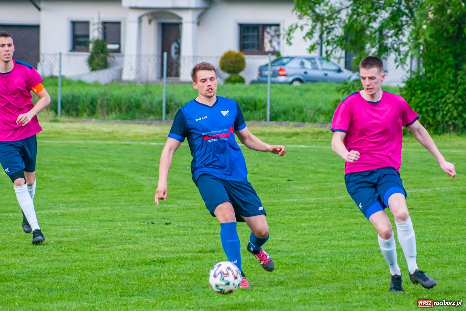 Zdjęcie w galerii na portalu naszraciborz.pl: Czwartoligowiec okazał się za mocny. Krzyżanowice za burtą Pucharu Polski [FOTO] wiadomości z regionu