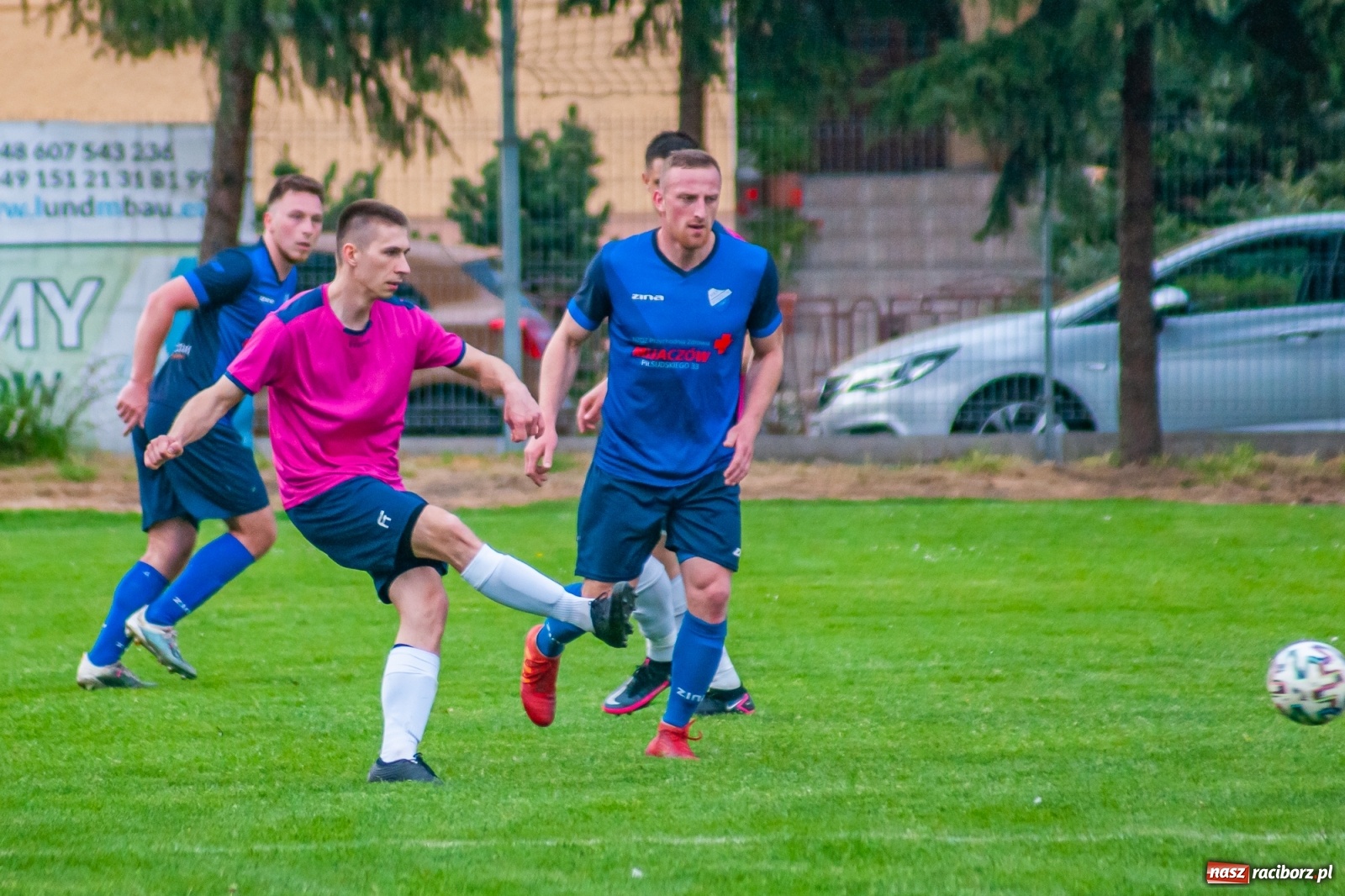 Zdjęcie w galerii na portalu naszraciborz.pl: Czwartoligowiec okazał się za mocny. Krzyżanowice za burtą Pucharu Polski [FOTO] wiadomości z regionu