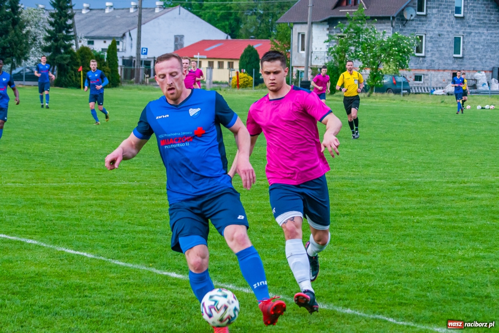 Zdjęcie w galerii na portalu naszraciborz.pl: Czwartoligowiec okazał się za mocny. Krzyżanowice za burtą Pucharu Polski [FOTO] wiadomości z regionu