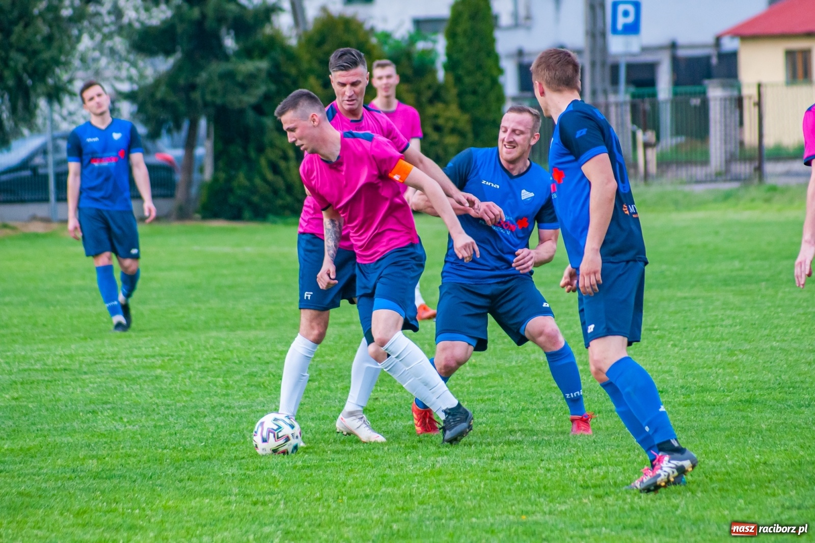 Zdjęcie w galerii na portalu naszraciborz.pl: Czwartoligowiec okazał się za mocny. Krzyżanowice za burtą Pucharu Polski [FOTO] wiadomości z regionu